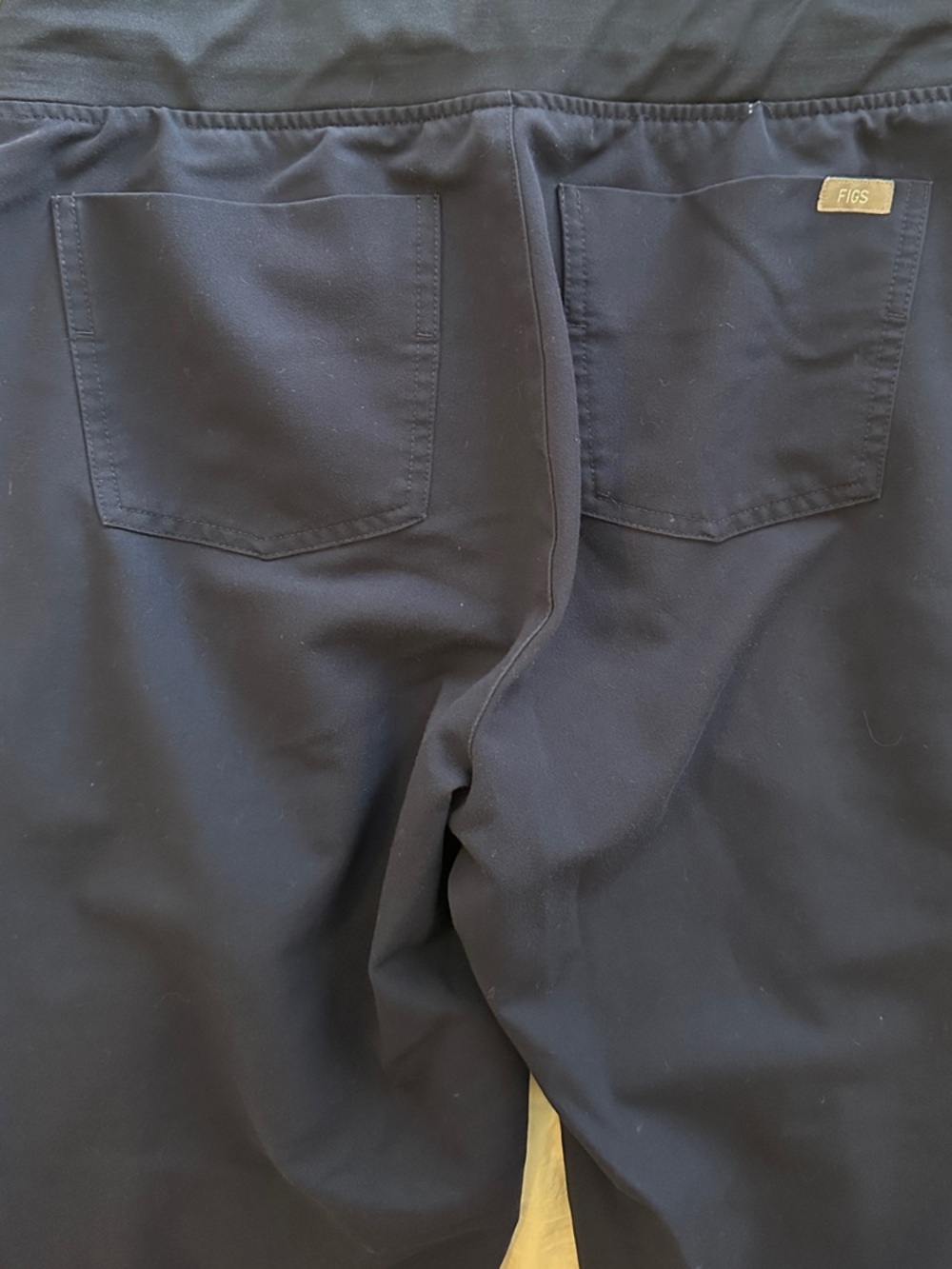 Figs Navy Blue Scrub Set- Small Top- Medium Pants (mismatched) - Picture 5 of 8
